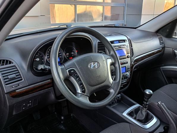 Hyundai Santa Fe II Рестайлинг с пробегом 2010 года, цена 1 099 500 рублей, 149367 км, внедорожник, Автокод Объявления