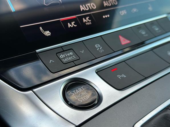 Audi A6 V (C8) с пробегом 2021 года, цена 2 980 000 рублей, 182292 км, седан, Автокод Объявления