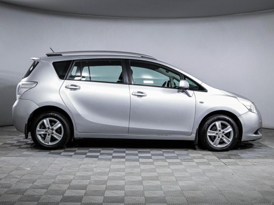 Toyota Verso I Москва  - изображение 4