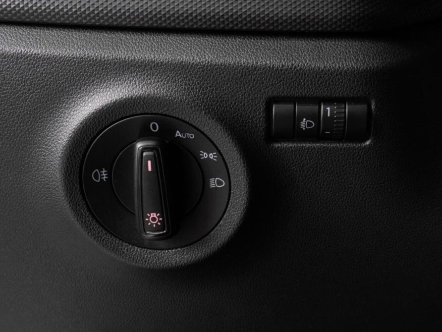 Volkswagen Polo V Рестайлинг Тюмень  - изображение 16
