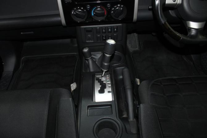 Toyota FJ Cruiser с пробегом 2018 года, цена 4 700 000 рублей, 46728 км, внедорожник, Автокод Объявления