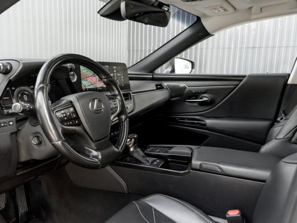 Lexus ES VII с пробегом 2021 года, цена 3 490 000 рублей, 68958 км, седан, Автокод Объявления
