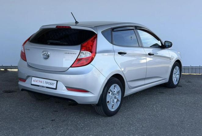 Hyundai Solaris I с пробегом 2014 года, цена 895 000 рублей, 131431 км, хэтчбек, Автокод Объявления