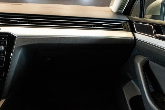 Volkswagen Passat B8 с пробегом 2017 года, цена 1 479 000 рублей, 168014 км, седан, Автокод Объявления
