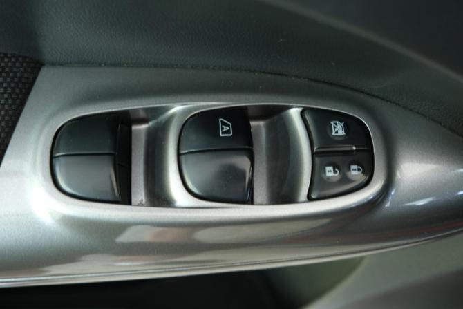 Nissan Juke I с пробегом 2011 года, цена 1 149 000 рублей, 162000 км, внедорожник, Автокод Объявления