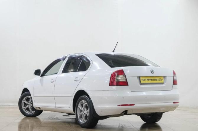 Skoda Octavia II (A5) Рестайлинг с пробегом 2012 года, цена 749 000 рублей, 343000 км, лифтбек, Автокод Объявления