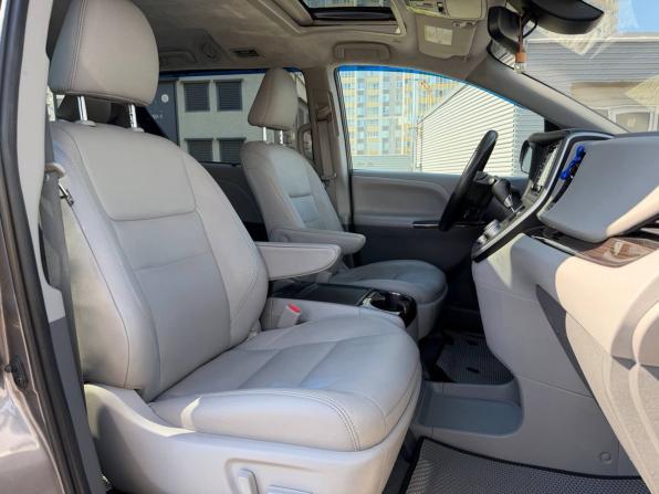 Toyota Sienna III Рестайлинг 2 с пробегом 2019 года, цена 3 500 000 рублей, 95000 км, минивэн, Автокод Объявления