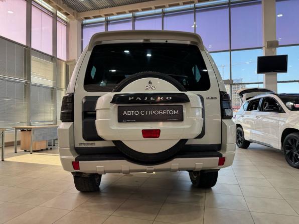 Mitsubishi Pajero IV Рестайлинг 1 с пробегом 2013 года, цена 2 290 000 рублей, 165675 км, внедорожник, Автокод Объявления