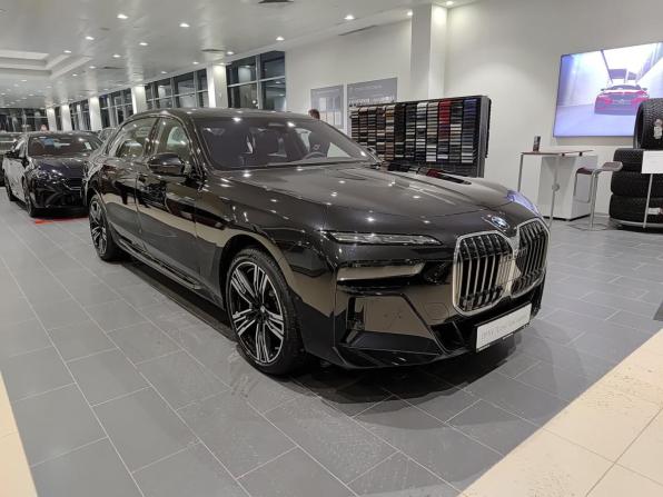BMW 7 серии VII (G70) с пробегом 2025 года, цена 17 900 000 рублей, 20 км, седан, Автокод Объявления