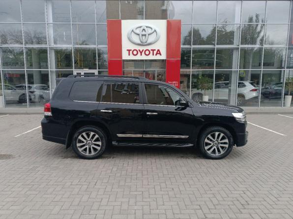 Toyota Land Cruiser 200 Series Рестайлинг 2 с пробегом 2018 года, цена 7 999 000 рублей, 83455 км, внедорожник, Автокод Объявления