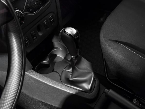 Renault Sandero II с пробегом 2016 года, цена 1 090 000 рублей, 50699 км, хэтчбек, Автокод Объявления