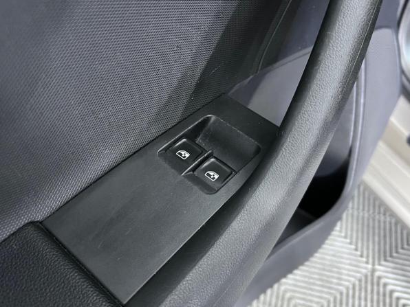 Skoda Rapid I Рестайлинг с пробегом 2018 года, цена 1 230 000 рублей, 77316 км, лифтбек, Автокод Объявления