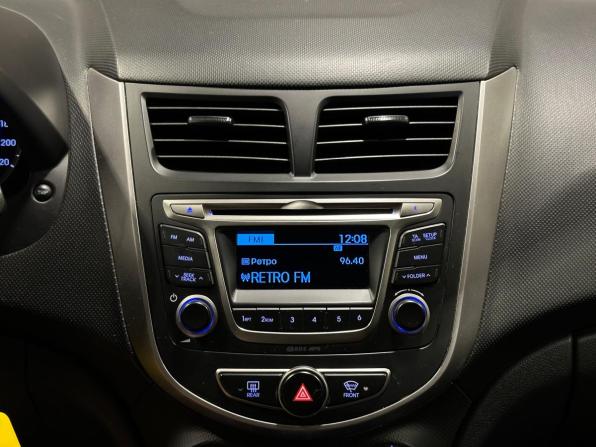 Hyundai Solaris I Рестайлинг с пробегом 2014 года, цена 985 000 рублей, 85849 км, седан, Автокод Объявления