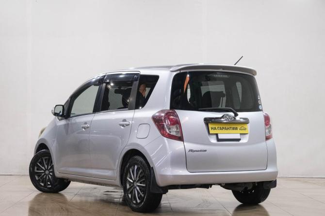 Toyota Ractis I с пробегом 2009 года, цена 699 000 рублей, 133000 км, хэтчбек, Автокод Объявления