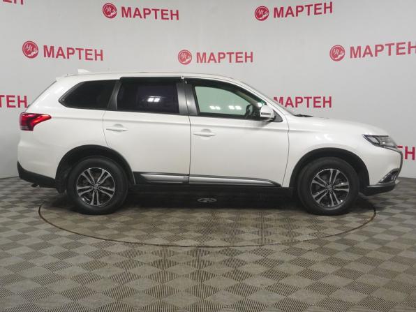 Mitsubishi Outlander III Рестайлинг 2 с пробегом 2017 года, цена 2 078 000 рублей, 77789 км, внедорожник, Автокод Объявления