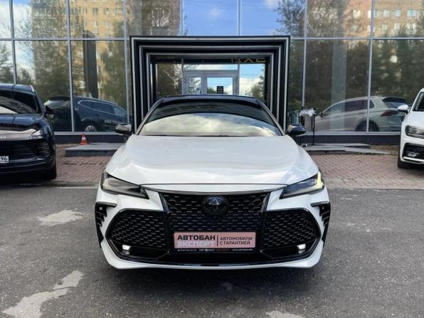 Toyota Avalon V с пробегом 2023 года, цена 3 575 000 рублей, 41412 км, седан, Автокод Объявления