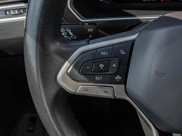 Volkswagen Tiguan II Рестайлинг с пробегом 2021 года, цена 3 140 000 рублей, 53626 км, внедорожник, Автокод Объявления