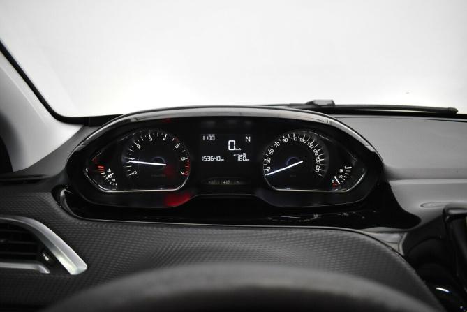 Peugeot 2008 I с пробегом 2014 года, цена 820 000 рублей, 153640 км, внедорожник, Автокод Объявления