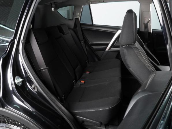 Toyota RAV4 IV (XA40) Рестайлинг с пробегом 2019 года, цена 2 347 030 рублей, 180675 км, внедорожник, Автокод Объявления