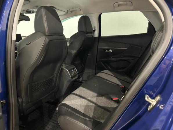 Peugeot 3008 II с пробегом 2017 года, цена 1 399 000 рублей, 172239 км, внедорожник, Автокод Объявления