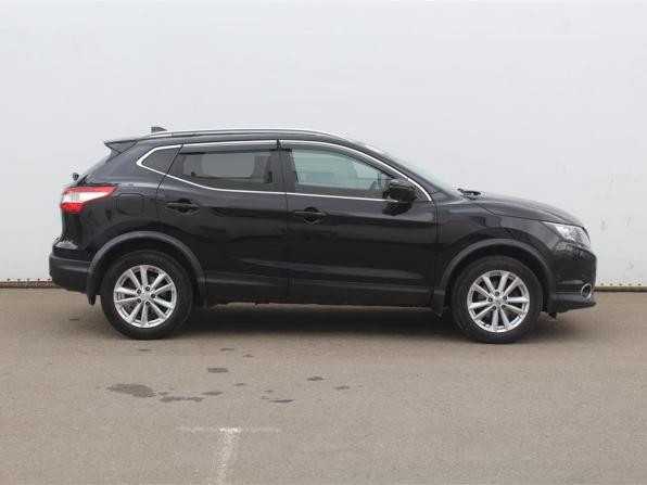 Nissan Qashqai II с пробегом 2018 года, цена 1 410 000 рублей, 183229 км, внедорожник, Автокод Объявления