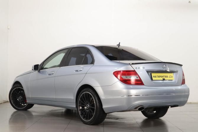 Mercedes-Benz C-Класс III (W204) Рестайлинг с пробегом 2012 года, цена 1 299 000 рублей, 137510 км, седан, Автокод Объявления
