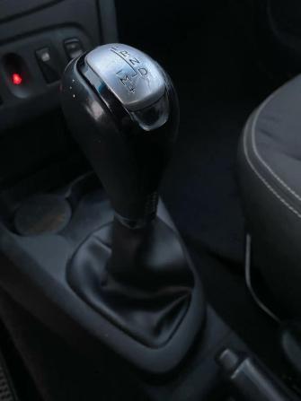 Renault Sandero II Рестайлинг с пробегом 2018 года, цена 975 000 рублей, 62905 км, хэтчбек, Автокод Объявления