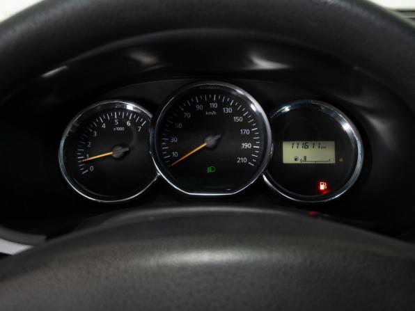 Renault Sandero II с пробегом 2014 года, цена 678 000 рублей, 111610 км, хэтчбек, Автокод Объявления