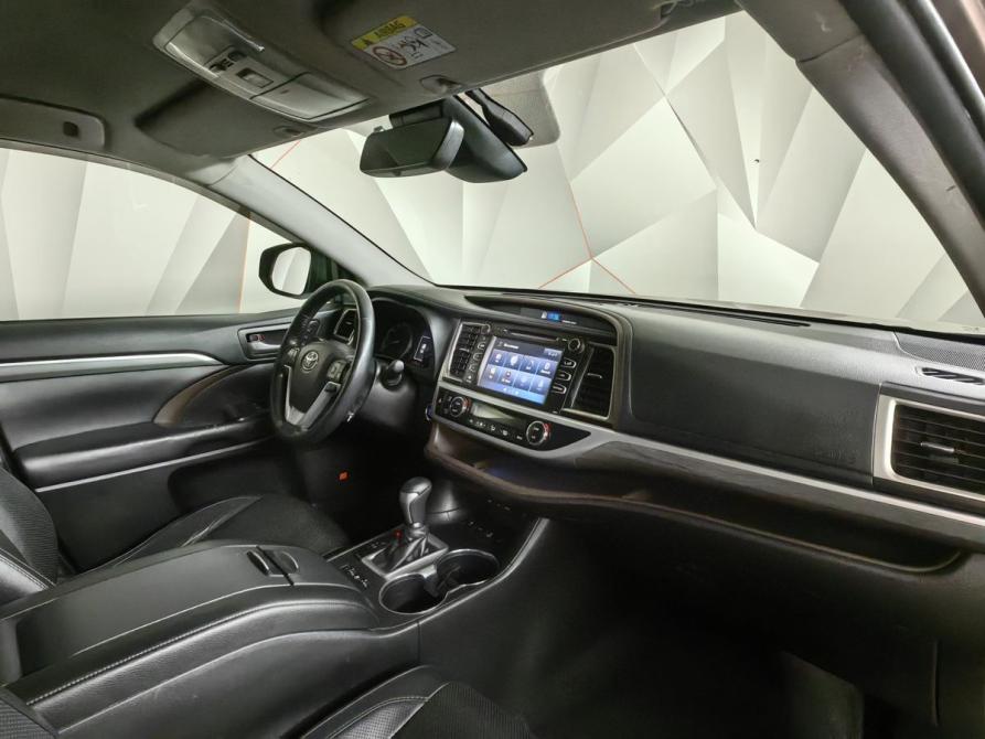 Toyota Highlander III (XU50) Рестайлинг Москва  - изображение 13
