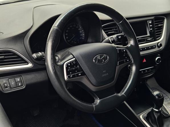 Hyundai Solaris II с пробегом 2018 года, цена 1 214 000 рублей, 108000 км, седан, Автокод Объявления
