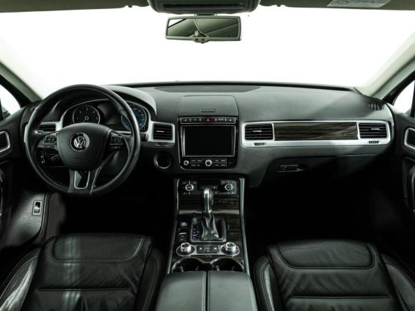 Volkswagen Touareg II Рестайлинг с пробегом 2014 года, цена 1 839 000 рублей, 297904 км, внедорожник, Автокод Объявления