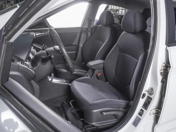 Hyundai Solaris I с пробегом 2013 года, цена 979 000 рублей, 207228 км, седан, Автокод Объявления