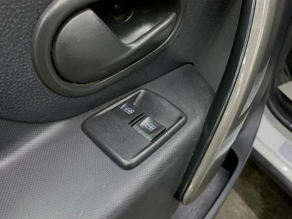 Renault Sandero II Рестайлинг с пробегом 2021 года, цена 1 120 000 рублей, 112233 км, хэтчбек, Автокод Объявления