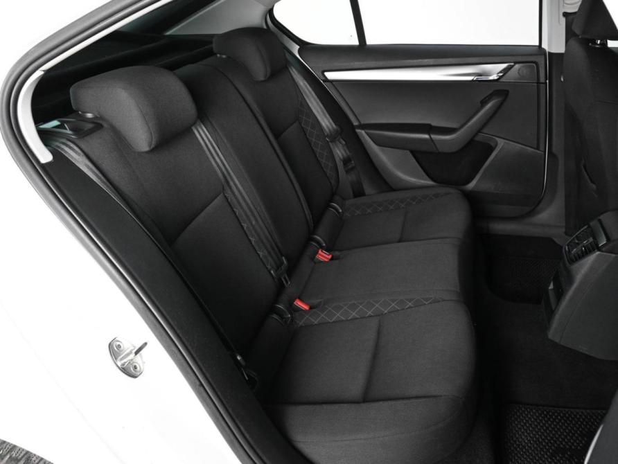 Skoda Octavia III (A7) Рестайлинг Ростов-на-Дону  - изображение 7