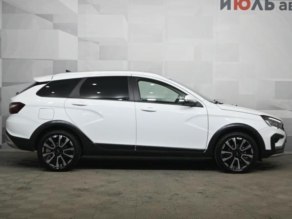 Lada (ВАЗ) Vesta I Рестайлинг (NG) с пробегом 2024 года, цена 1 600 000 рублей, 12292 км, универсал, Автокод Объявления
