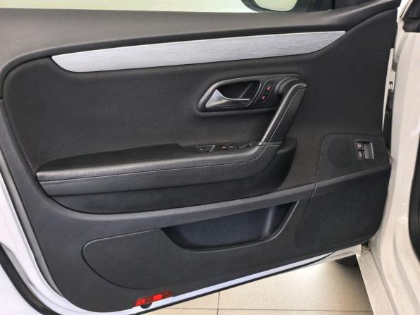 Volkswagen Passat CC I Рестайлинг с пробегом 2013 года, цена 999 000 рублей, 201890 км, седан, Автокод Объявления