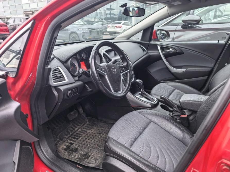 Opel Astra J Рестайлинг Санкт-Петербург  - изображение 5