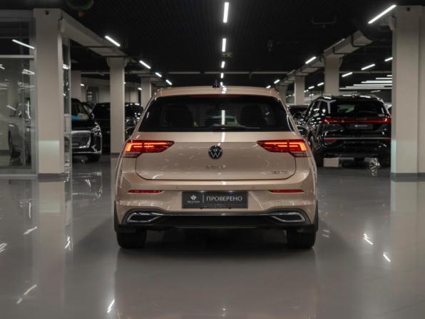 Volkswagen Golf VIII с пробегом 2021 года, цена 2 440 000 рублей, 45939 км, хэтчбек, Автокод Объявления