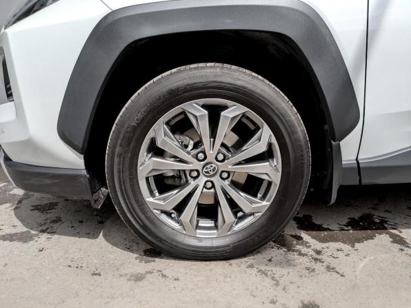 Toyota RAV4 V (XA50) с пробегом 2024 года, цена 3 950 000 рублей, 14359 км, внедорожник, Автокод Объявления