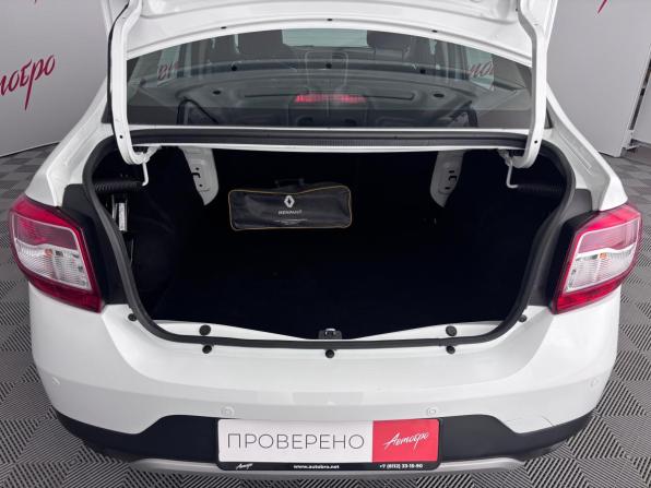 Renault Logan II Рестайлинг с пробегом 2022 года, цена 1 390 000 рублей, 43555 км, седан, Автокод Объявления