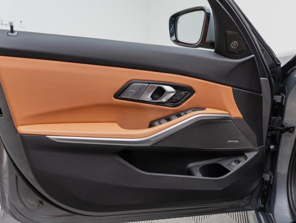 BMW 3 серии VII (G2x) Рестайлинг с пробегом 2024 года, цена 6 100 000 рублей, 16569 км, седан, Автокод Объявления