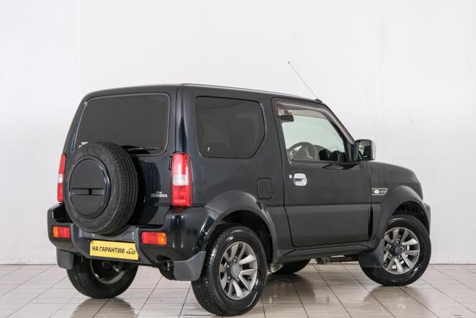 Suzuki Jimny III Рестайлинг 2 с пробегом 2016 года, цена 1 329 000 рублей, 102594 км, внедорожник, Автокод Объявления