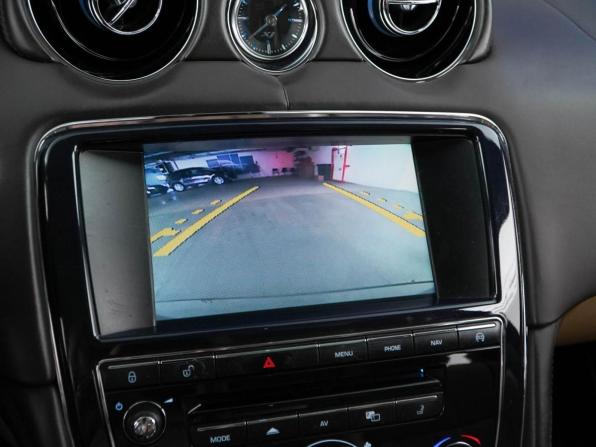 Jaguar XJ IV (X351) с пробегом 2013 года, цена 1 599 000 рублей, 235333 км, седан, Автокод Объявления