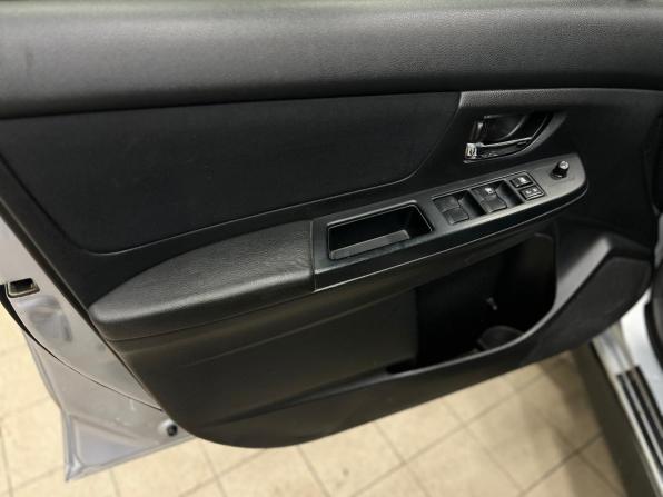 Subaru XV I с пробегом 2013 года, цена 1 349 000 рублей, 111849 км, внедорожник, Автокод Объявления