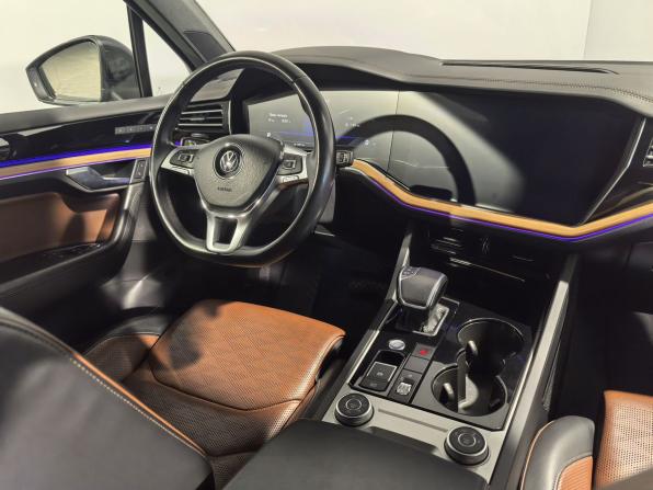 Volkswagen Touareg III с пробегом 2019 года, цена 4 799 700 рублей, 76950 км, внедорожник, Автокод Объявления