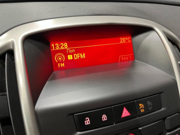Opel Astra J с пробегом 2011 года, цена 529 000 рублей, 143118 км, хэтчбек, Автокод Объявления