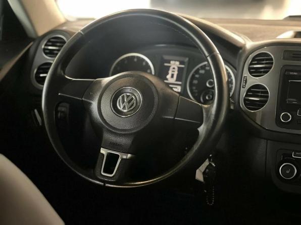Volkswagen Tiguan I Рестайлинг с пробегом 2012 года, цена 995 000 рублей, 244902 км, внедорожник, Автокод Объявления