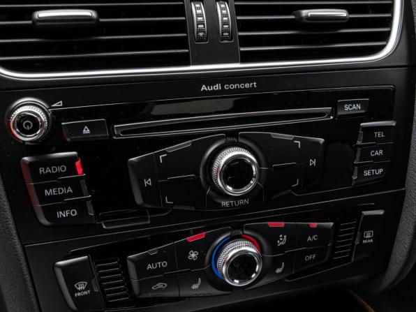 Audi A4 IV (B8) Рестайлинг с пробегом 2015 года, цена 1 490 000 рублей, 172015 км, седан, Автокод Объявления
