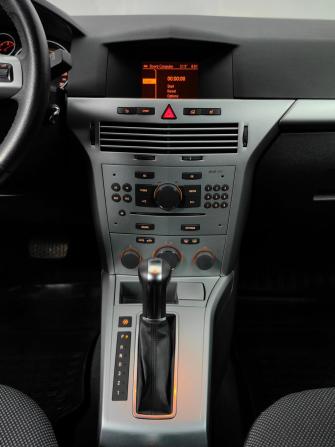 Opel Astra H Рестайлинг с пробегом 2014 года, цена 885 000 рублей, 66320 км, хэтчбек, Автокод Объявления
