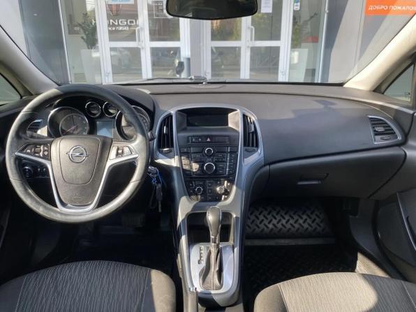 Opel Astra J Рестайлинг с пробегом 2012 года, цена 595 000 рублей, 277000 км, хэтчбек, Автокод Объявления